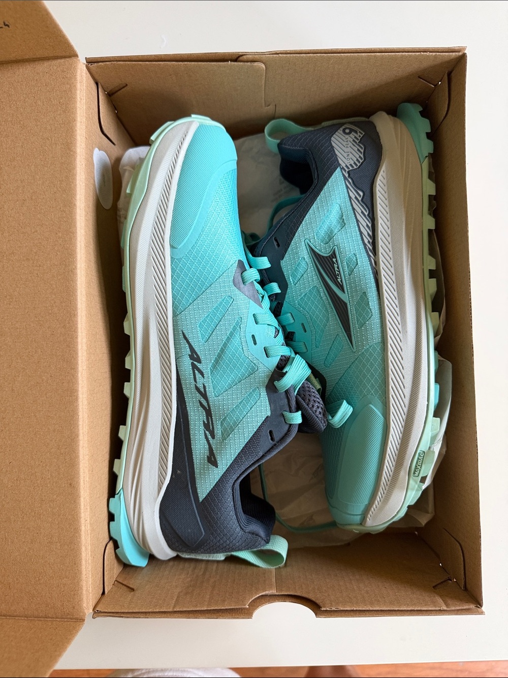 Women’s Altra Lone Peak 9 – Teal – Size 9.5